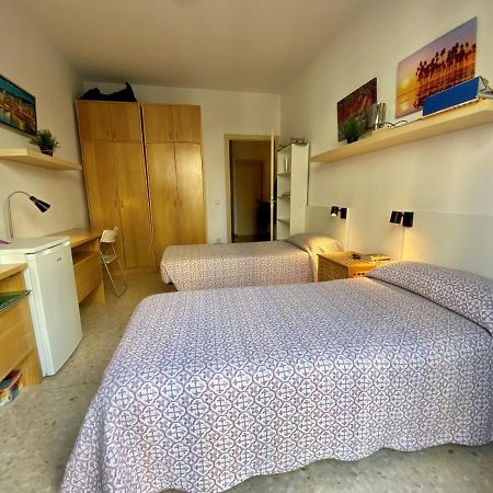 Barcelona Housing Recommend For Students Apartamento Exterior foto