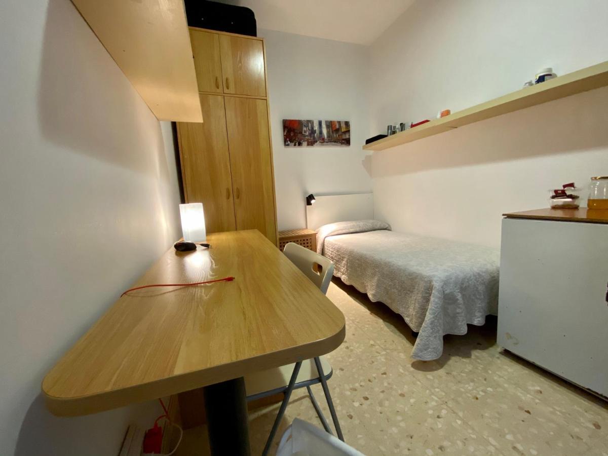 Barcelona Housing Recommend For Students Apartamento Exterior foto